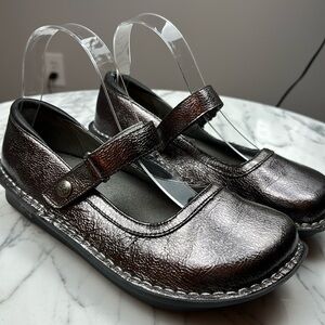 ALEGRIA BROWN COPPER MARY JANE CLOGS LEATHER SIZE 36, 5.5